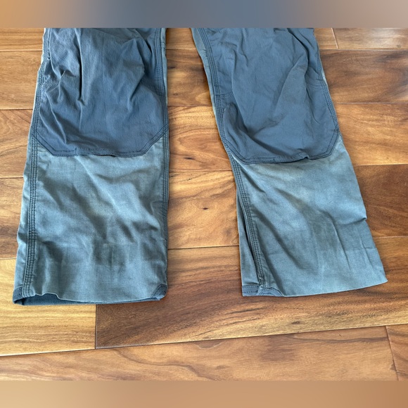 Carhartt Men's Cargo Work Pants size 33x34 - Picture 3 of 7